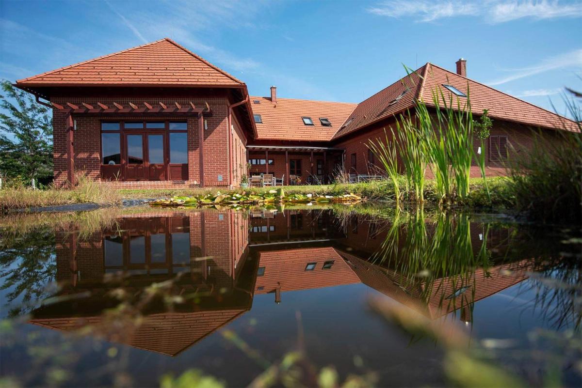 Naturpark Vendégház - Housity
