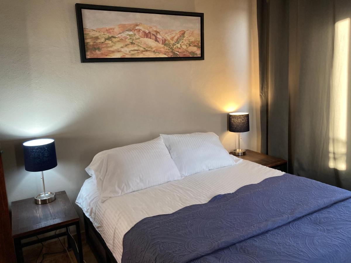 El Faro Hotel Retreat - Housity