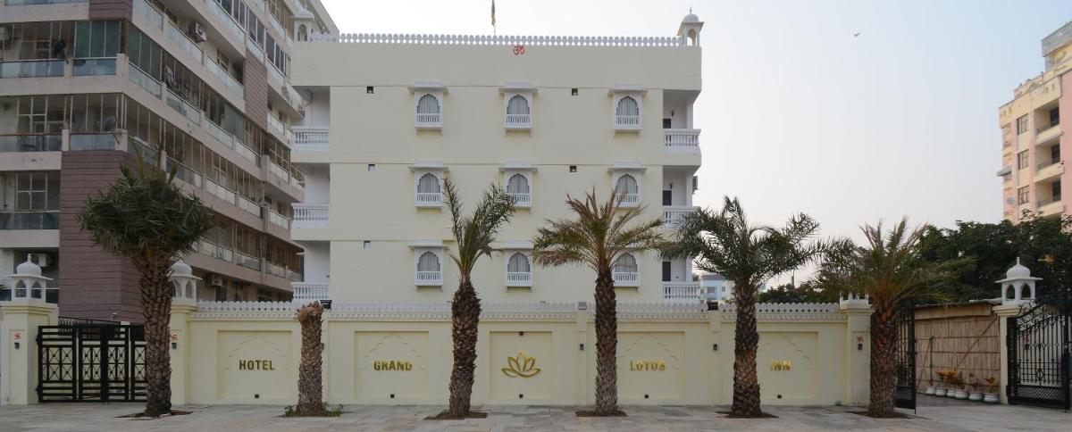 Hotel Grand Lotus Inn - Housity