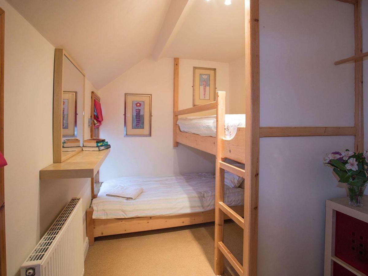 31 Castle Bakery - Housity