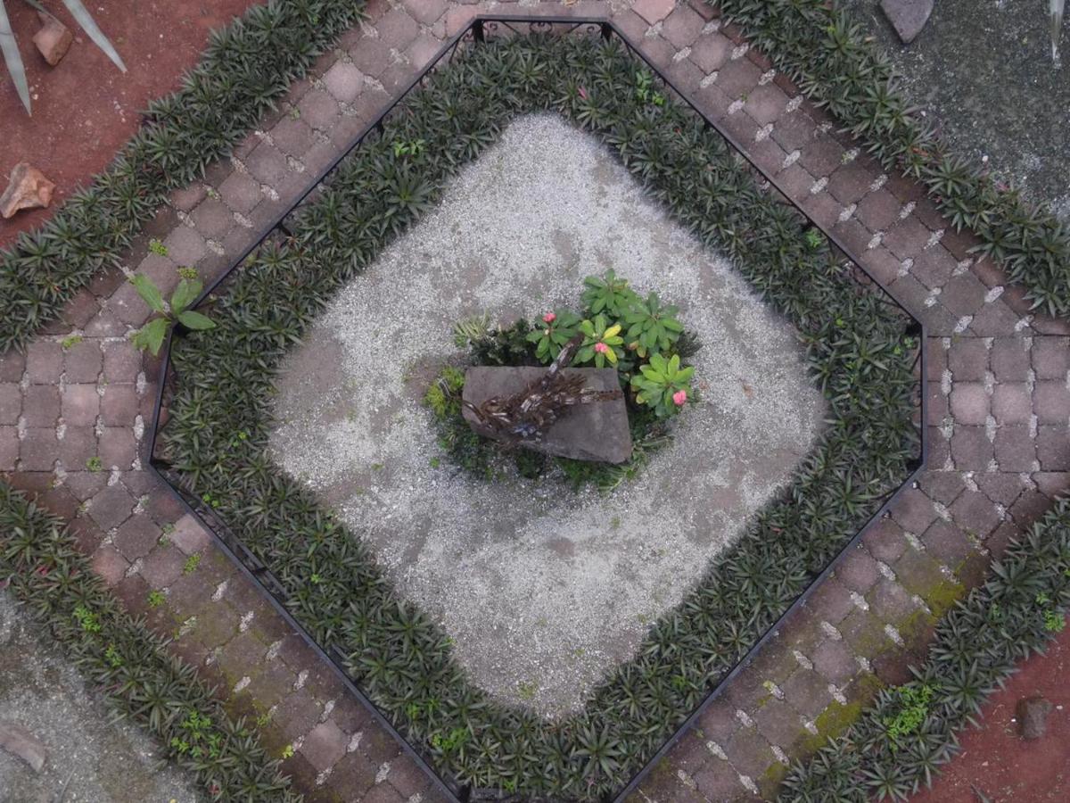 Hotel Los Monteros - Housity