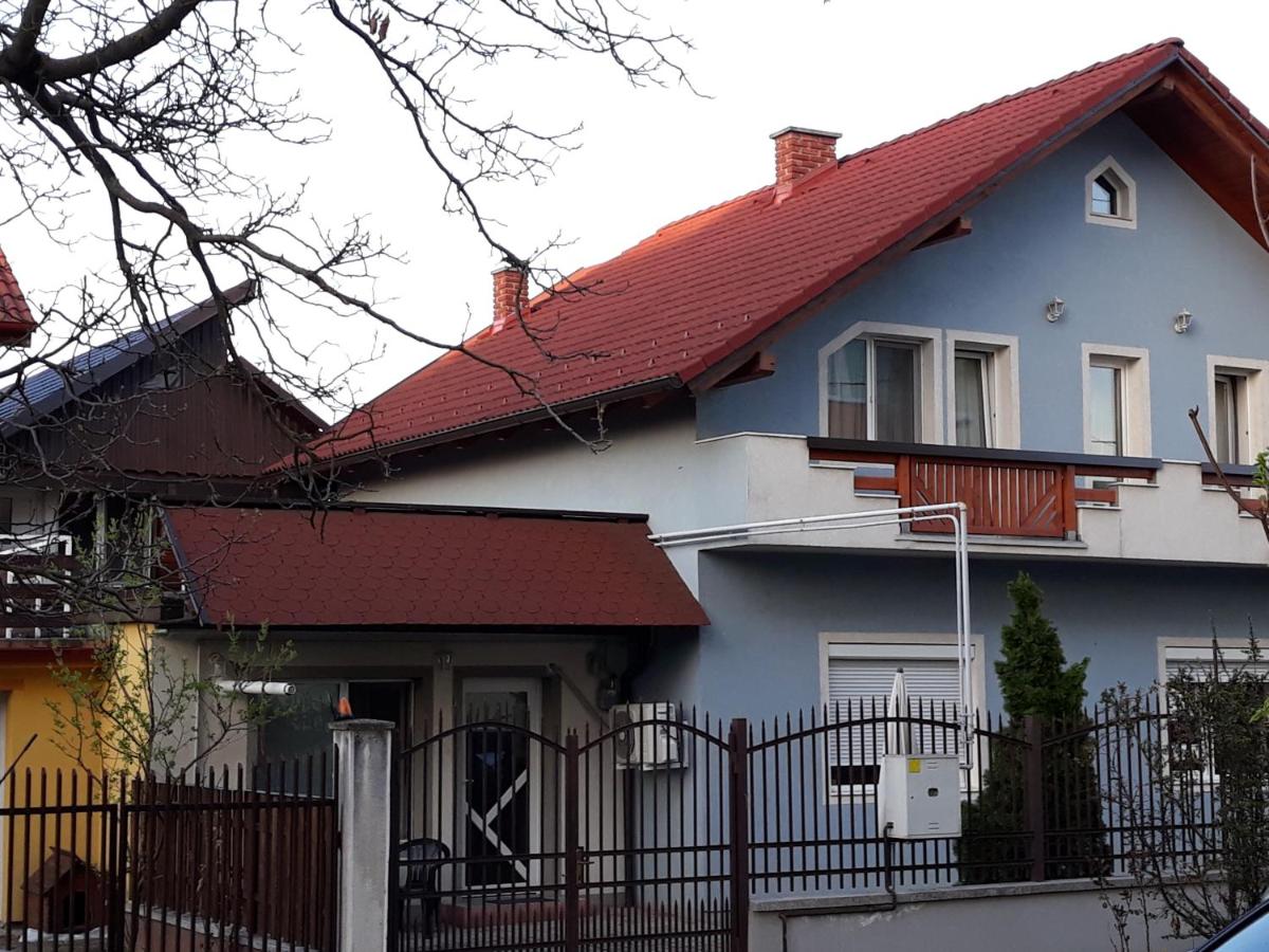 Cassa Blue - Housity