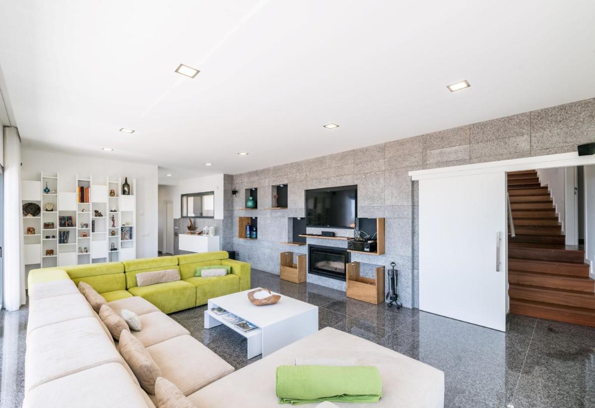 Villa Monchique - Housity