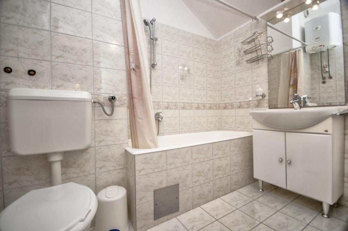 Miran apartments Pisak - Housity