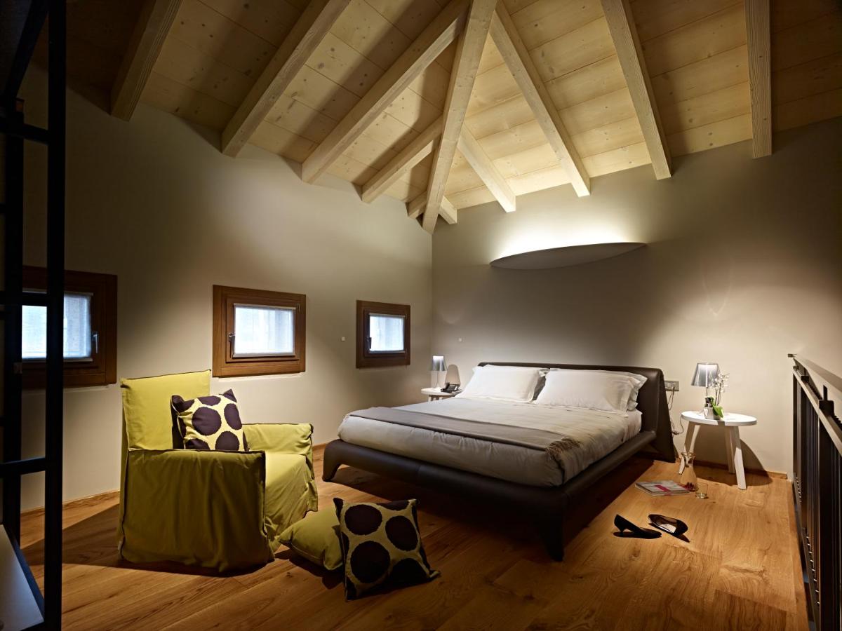 Hotel Aqua Crua - Housity