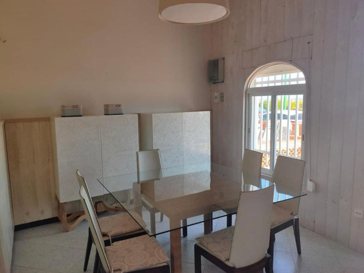 Casa en Primera Línea de Playa - Housity