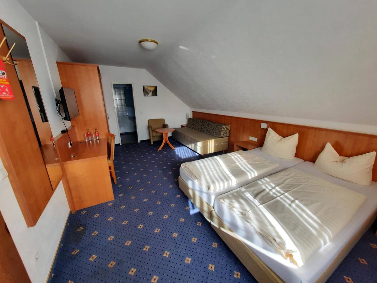 Hotel Kaiserhof - Housity