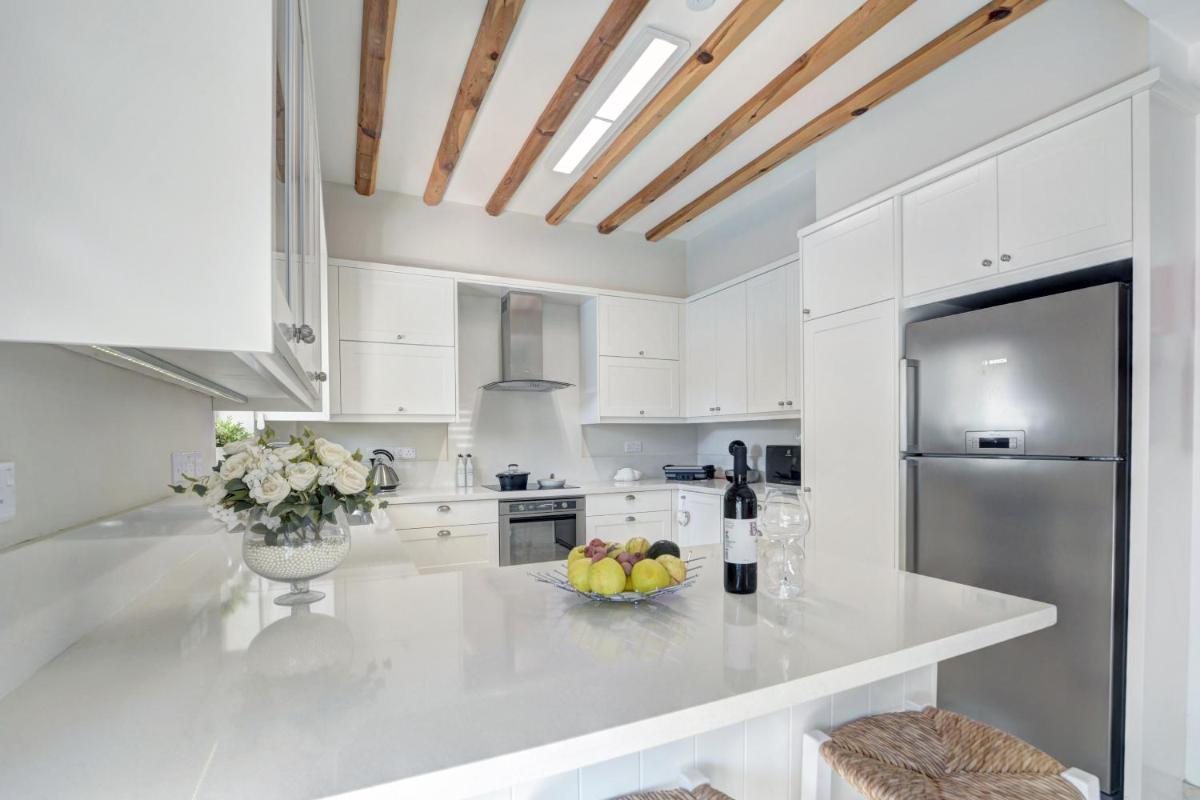 SunnyVillas: 3BR Super Cozy Villa☆Private Pool☆BBQ - Villa Falcon - Housity