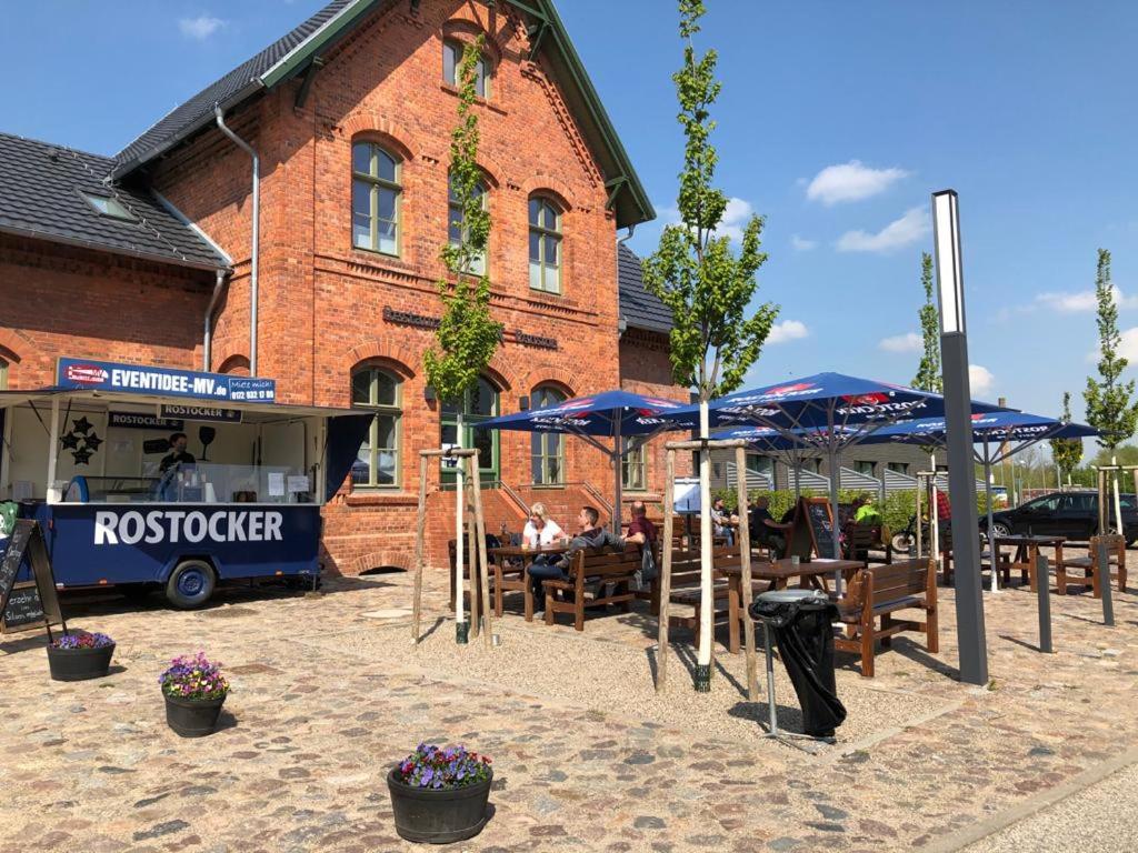 LOK - Die Pension - Das Restaurant - Housity