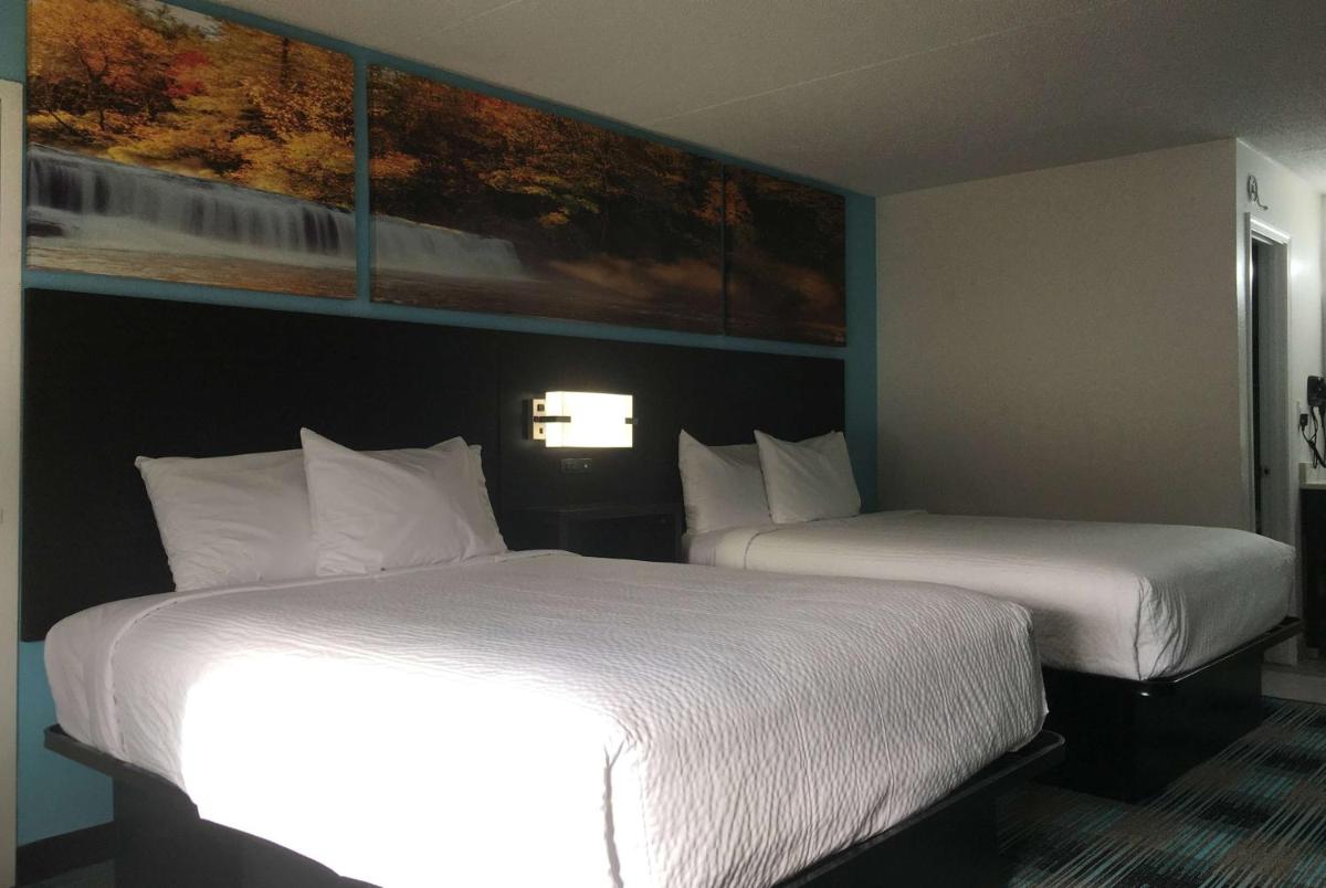 Days Inn by Wyndham Calhoun GA I-75 and US-41 - Housity