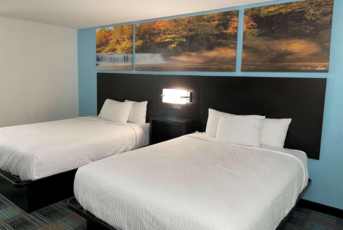 Days Inn by Wyndham Calhoun GA I-75 and US-41 - Housity