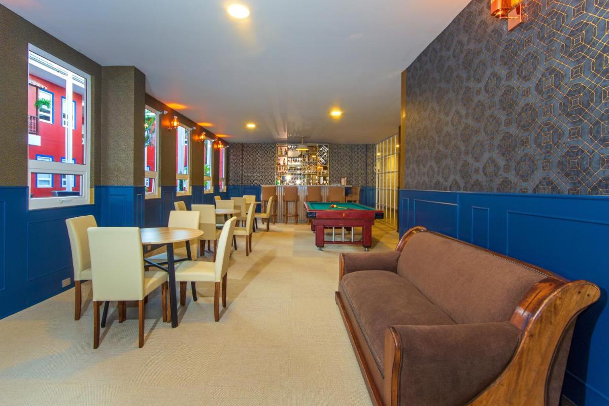 Hotel Xue Sabana - Housity