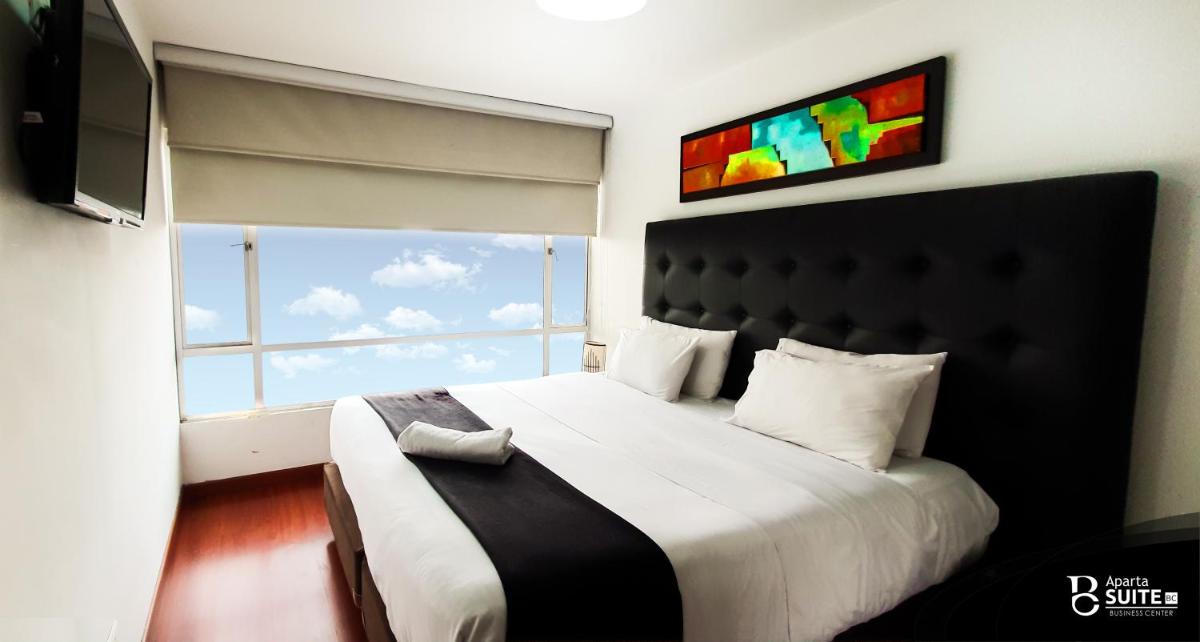 Suitetrails - Apartasuites Plaza Modelia