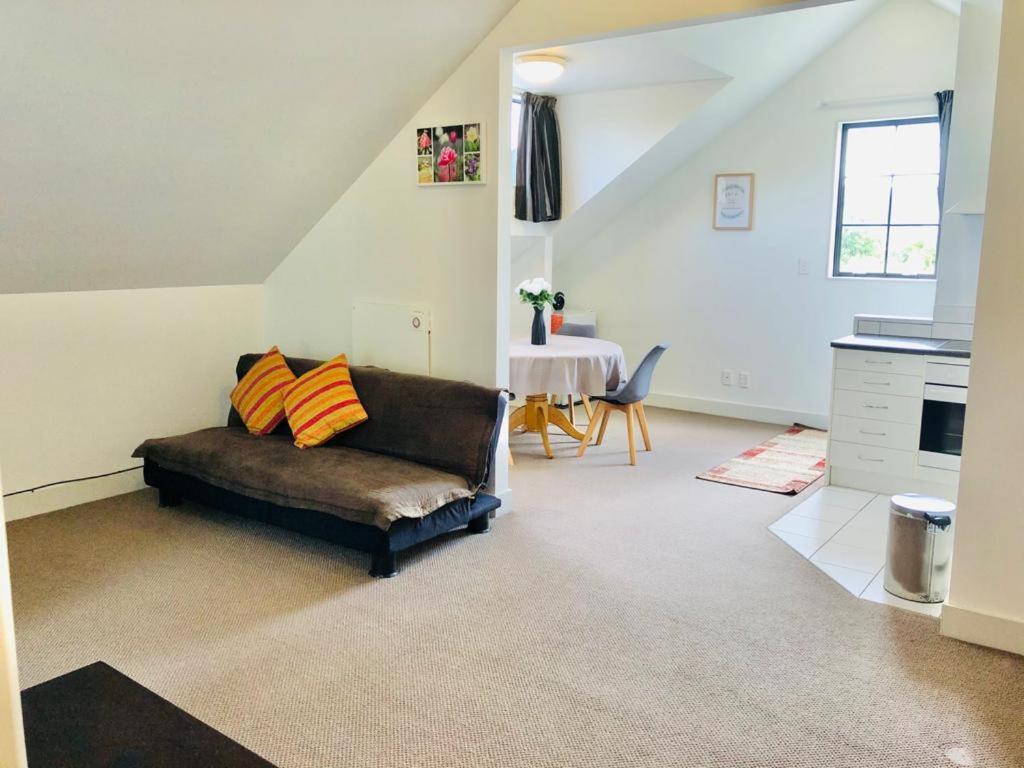 Suitetrails - Spacious, Peaceful, Fully Equipped 1BR Apartment