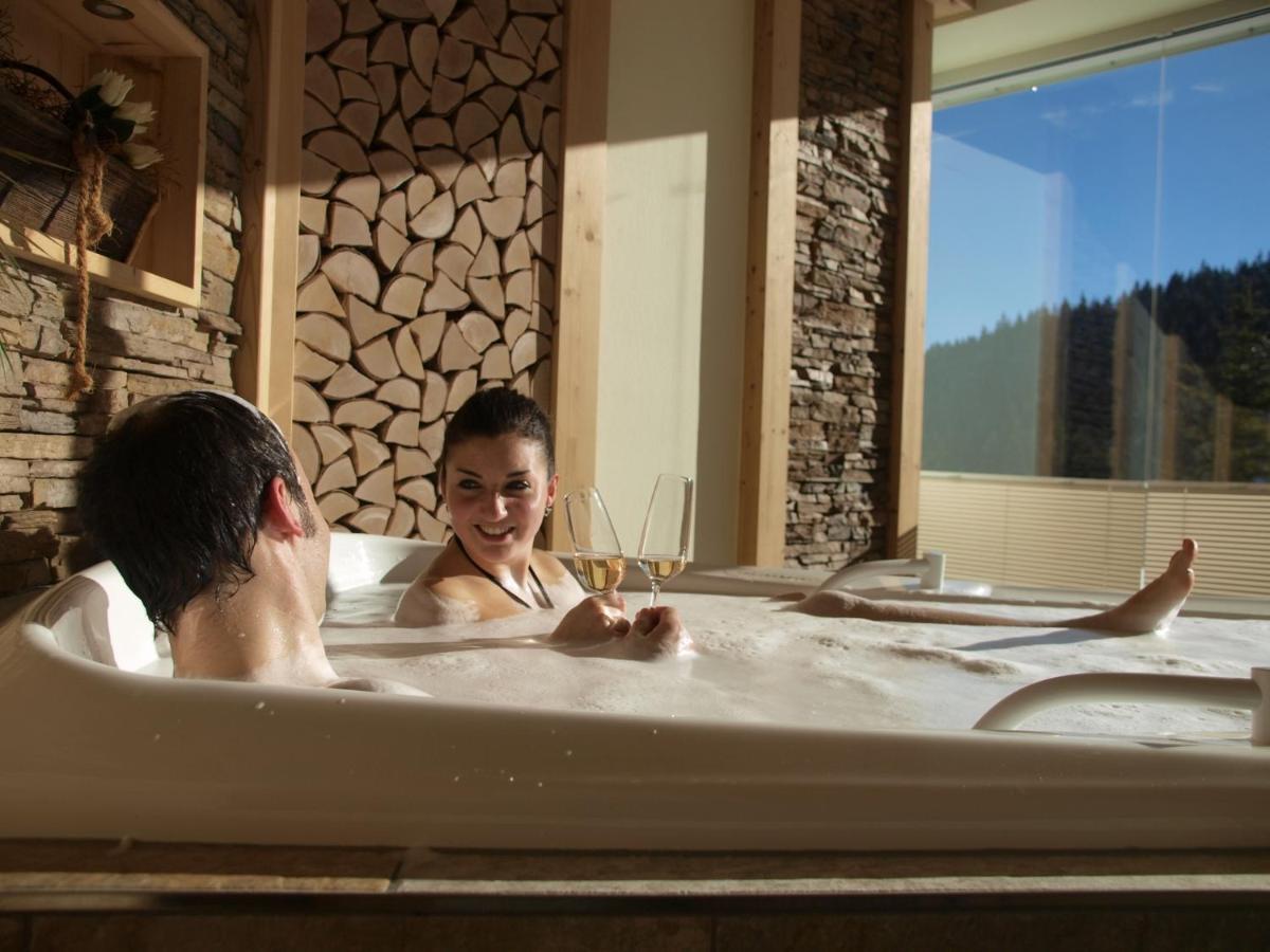 Das Waldhotel - Genuss & Wellness am Notschreipass - Housity