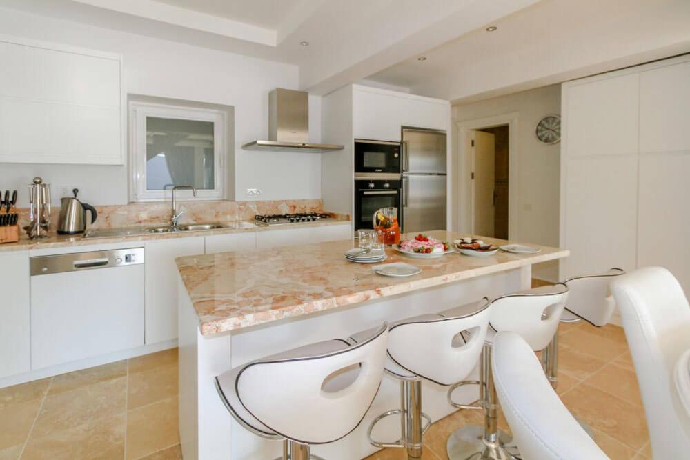 Ketchy Villa , Sleeps 14 , Heated Infinity pool , Wifi , Sunset in Kalkan - Housity