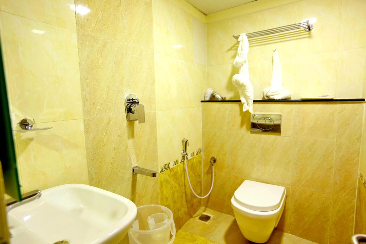 HOTEL KEK GRAND PARK - Housity