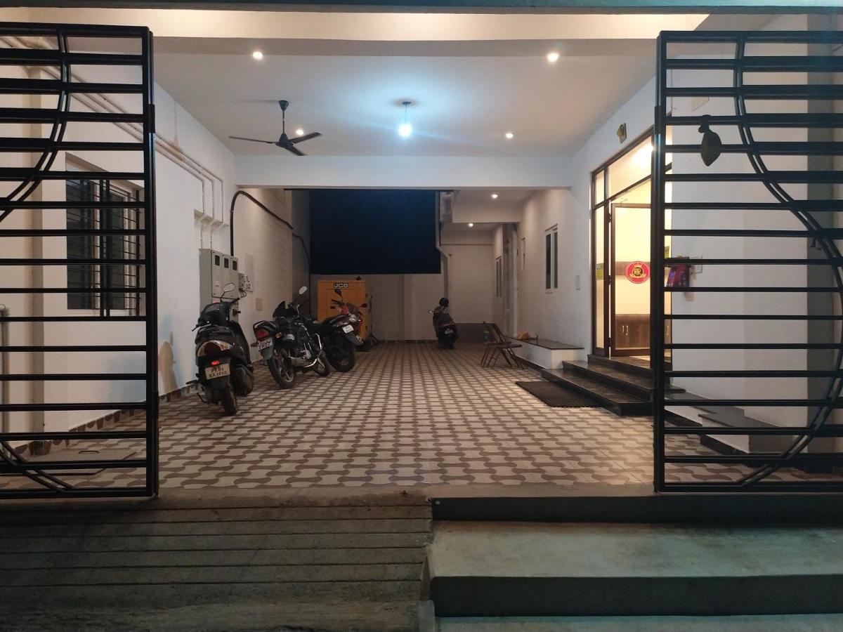 Hotel Rani and Rani Residency - Housity