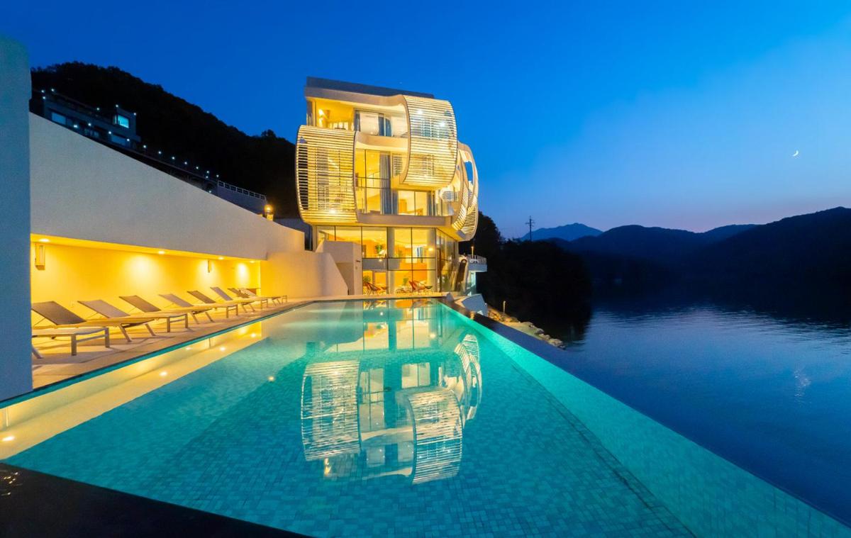 Suitetrails - Gapyeong Hotel Suiteian