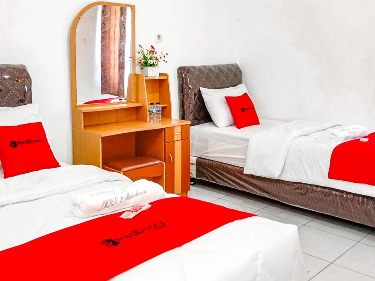 RedDoorz near Reremi Pemancar Manokwari - Housity