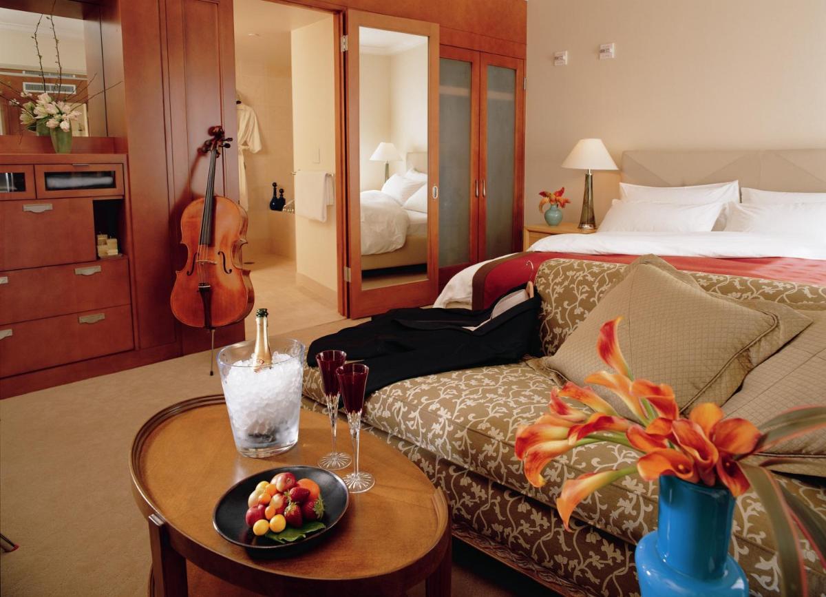 Taj Campton Place - Housity