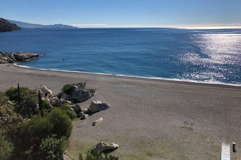 Suitetrails - Velilla Apartment “Sun&Sea”