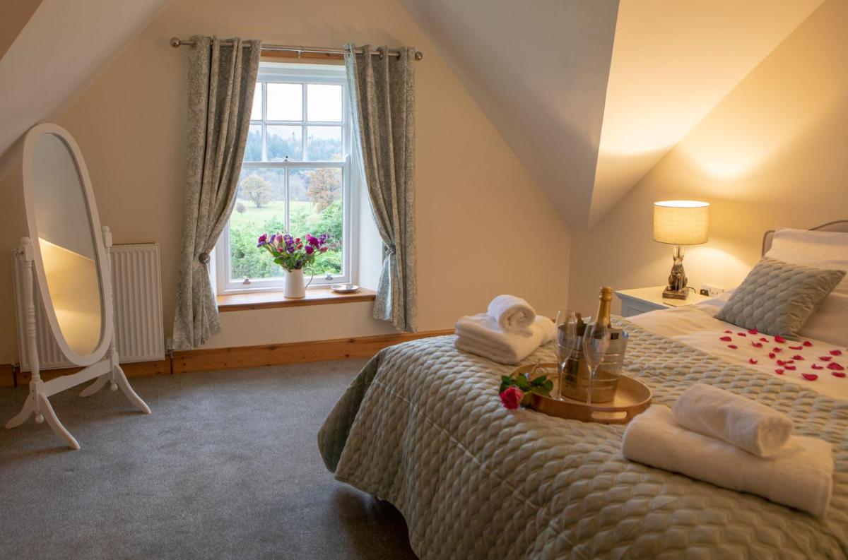 Drumlanrig Mains Cottage - Housity
