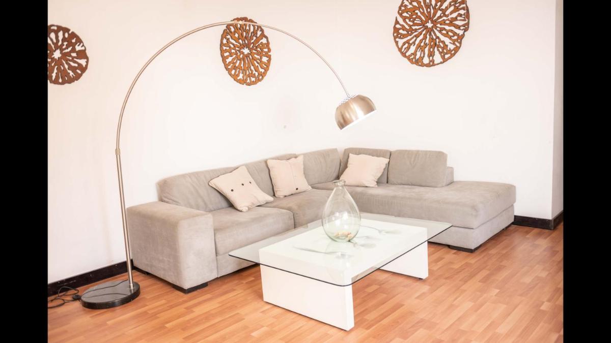 4 Master Suite for 2 People - Housity