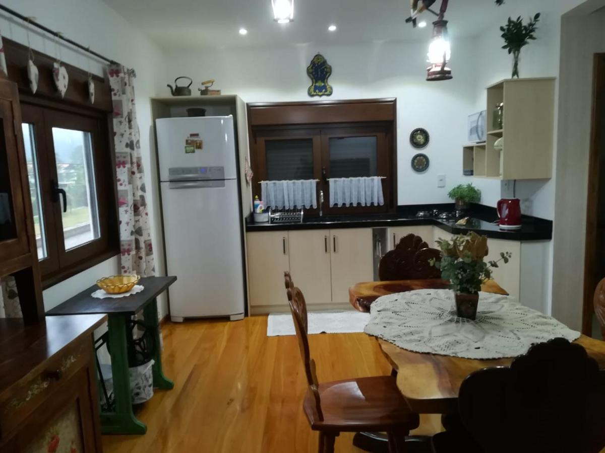 Viena Hospedaria - Hizvo