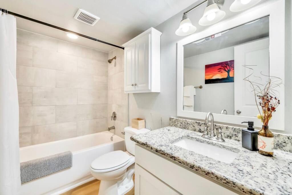 Urban Relaxation 2 BR Apartment - Housity