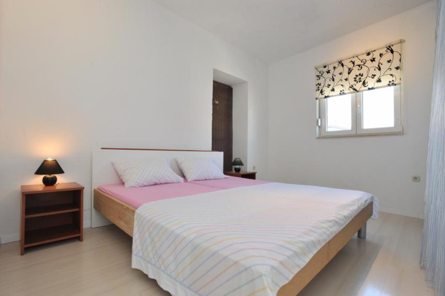Apartments Pepi - Housity