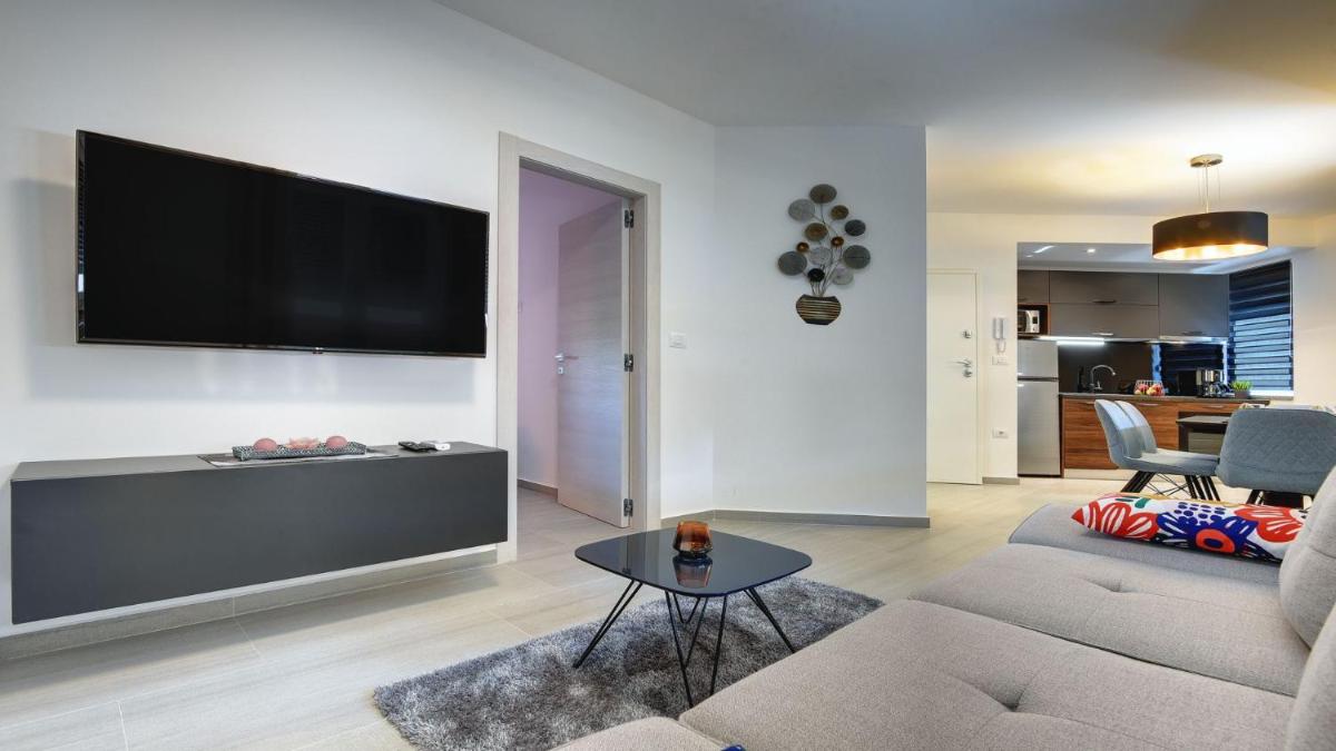 Exclusive Pula City Apartments - Housity