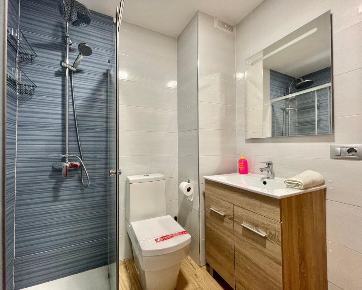 OHMYHOST360 - Sunny Home Holidays - Housity