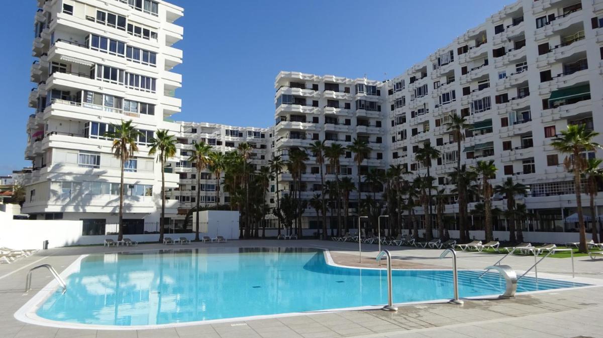 OHMYHOST360 - Sunny Home Holidays - Housity