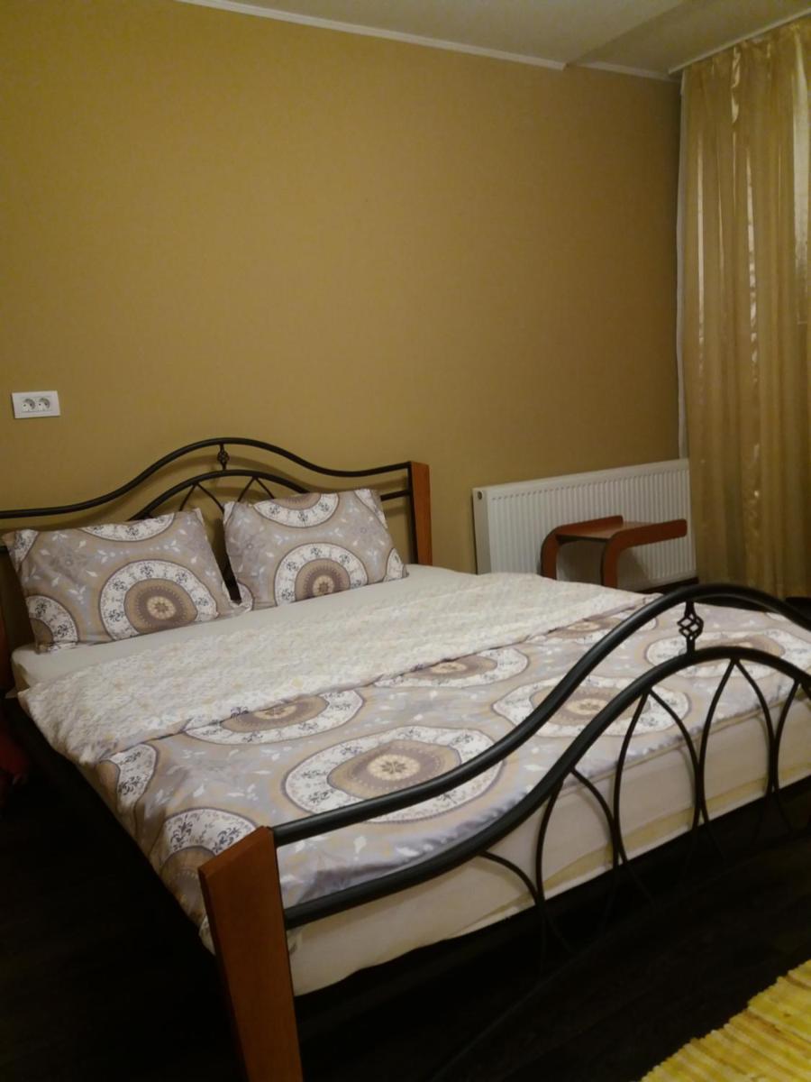 Honey House - Housity