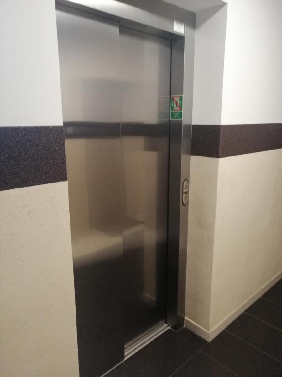Kawalerka wielki kack - Housity