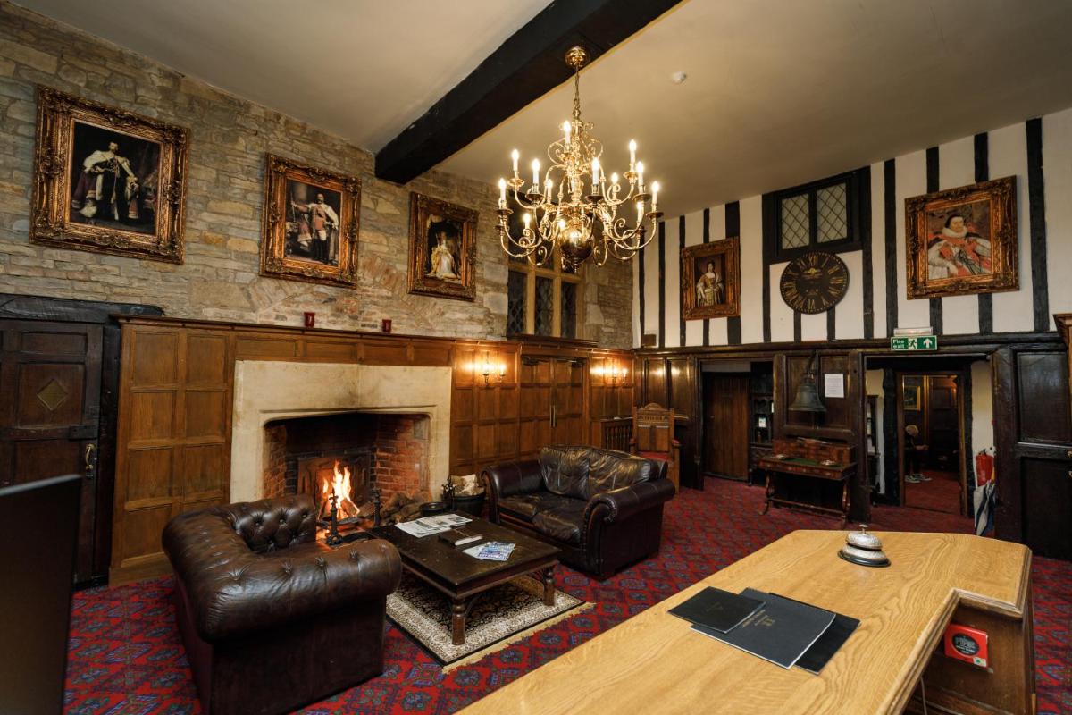 Karma Salford Hall Hotel - Housity