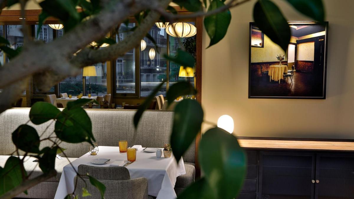 Um restaurante ou outro lugar para comer em InterContinental Porto - Palacio das Cardosas by IHG