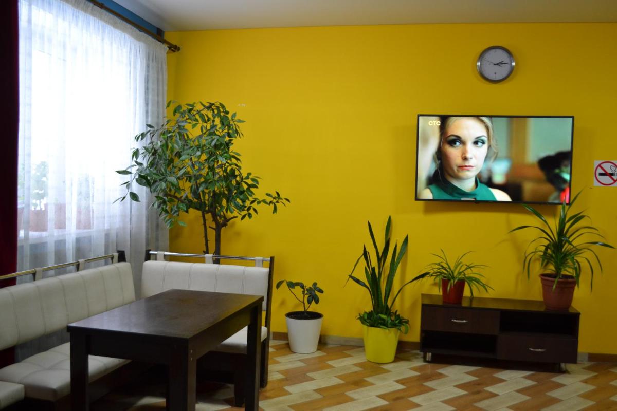 EtnO Hostel - Housity