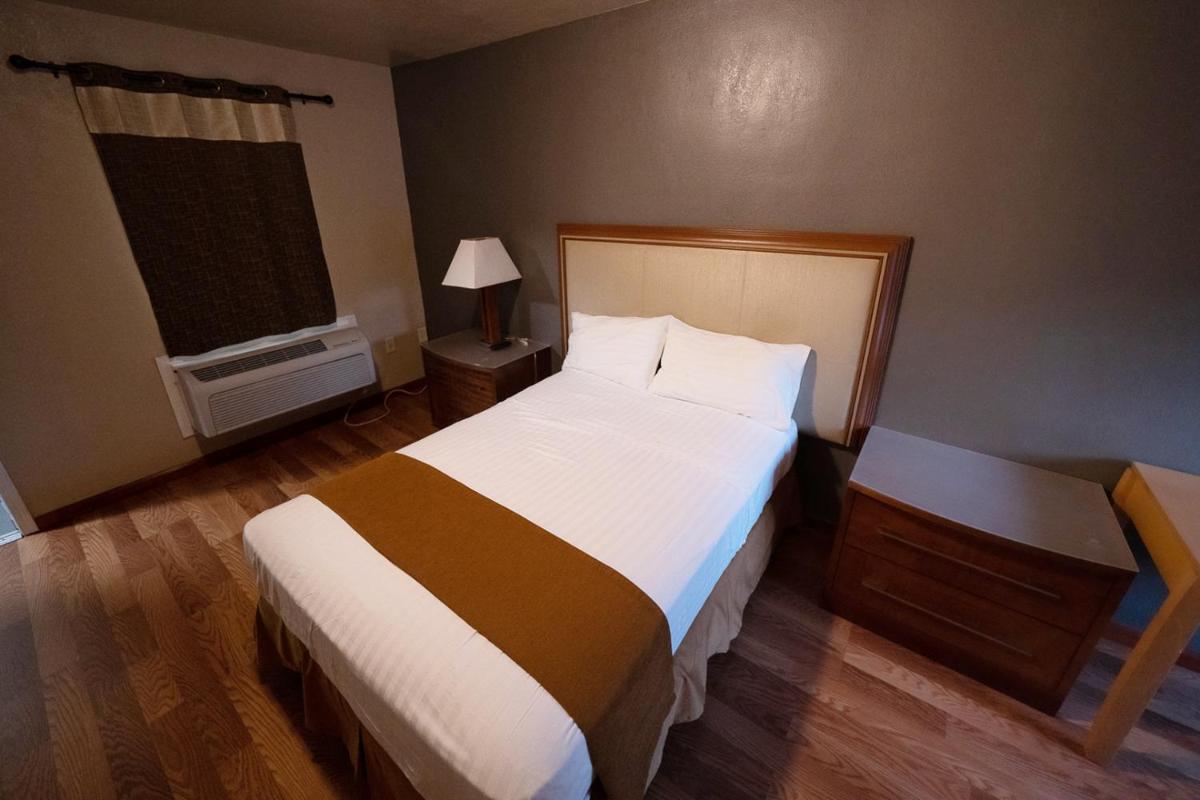 Stay Inn Suite - Housity