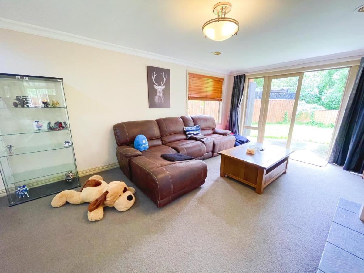 Private and Perfect for Families, Rotorua Escape - Housity