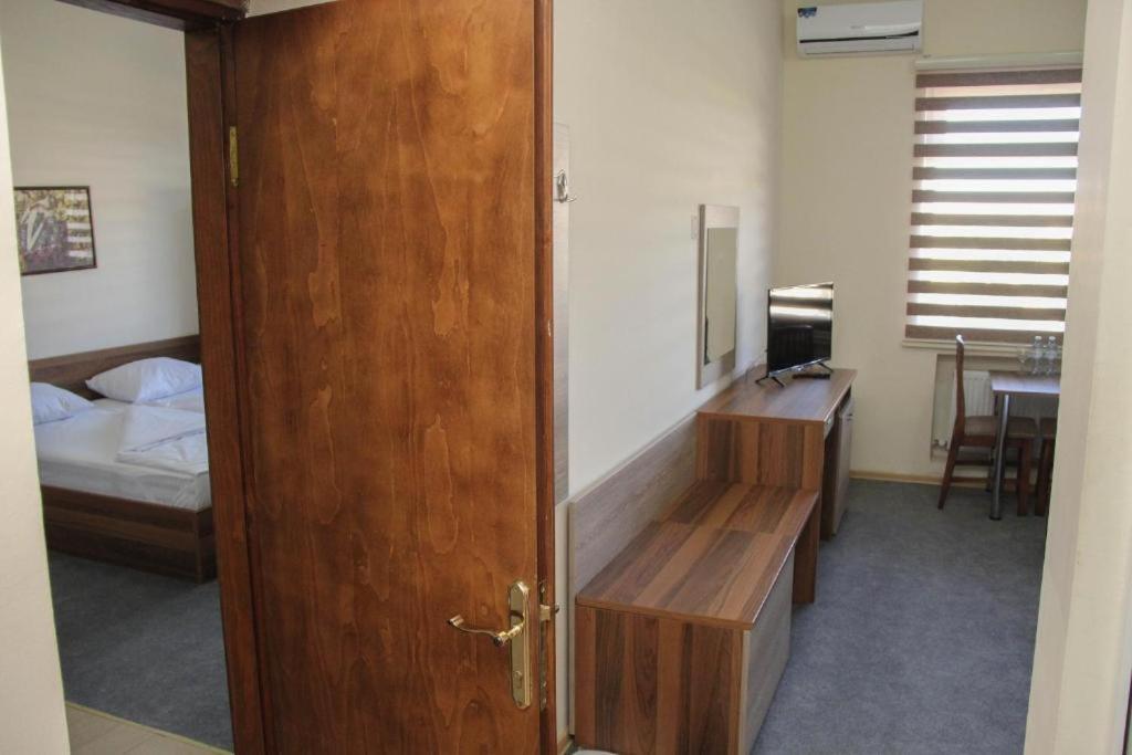 Mavi Dalga Beach Hotel - Housity
