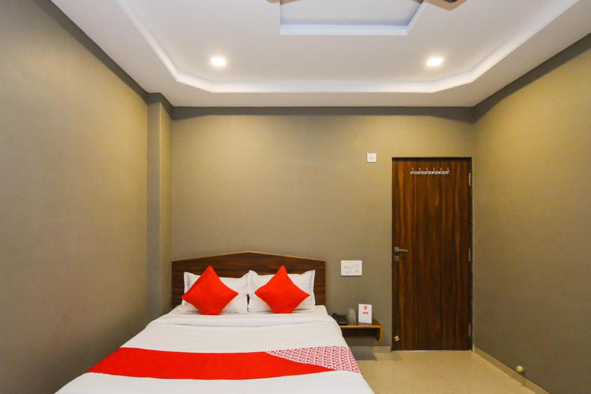 Sukrangu Palace - Housity