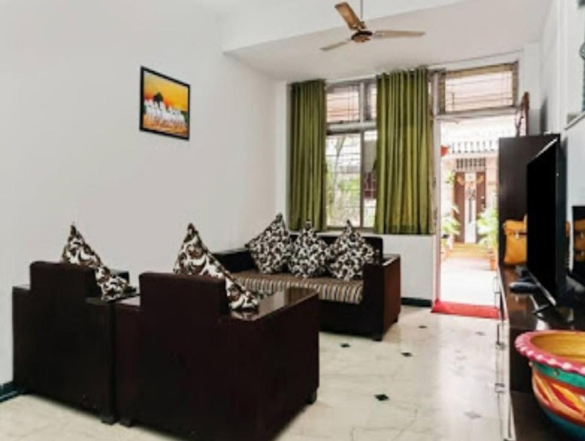 Happy Stay Near Airport Pune - Housity