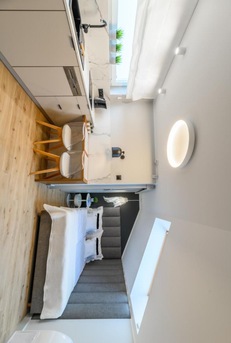 Piernikowe Apartamenty - Housity