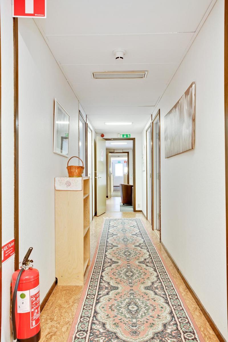 Bed's Motell & Rumsuthyrning - Housity