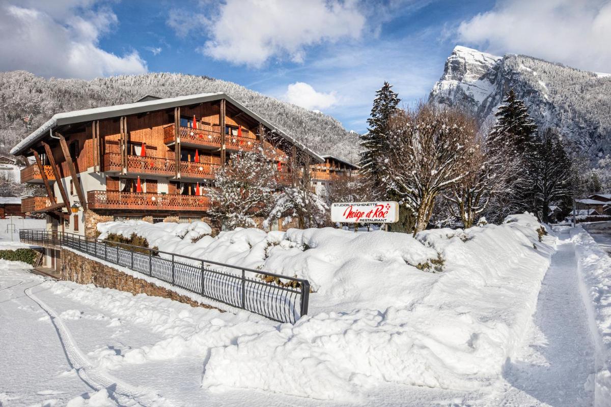 Vue générale sur la montagne ou vue sur la montagne depuis l'hôtel