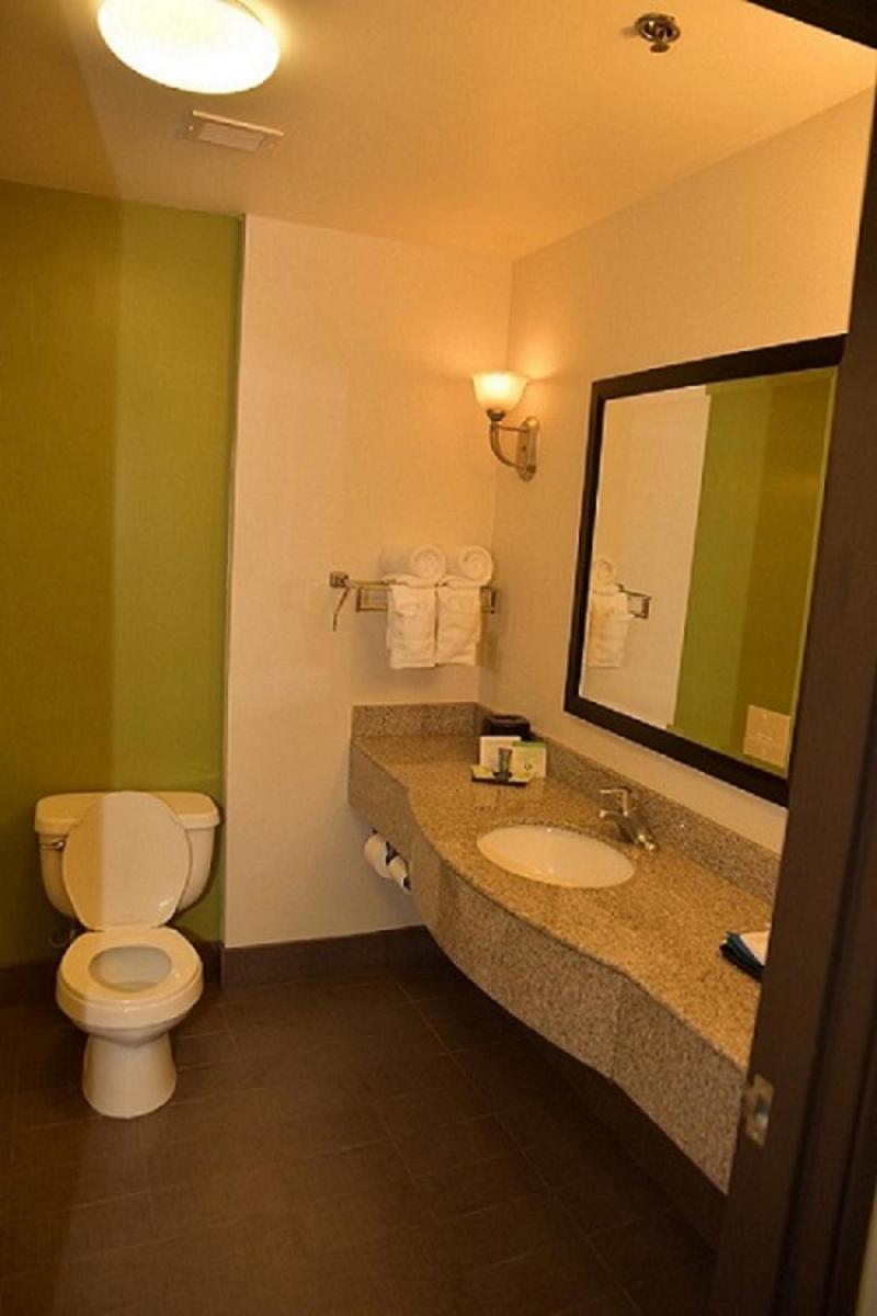Sleep Inn & Suites - Housity