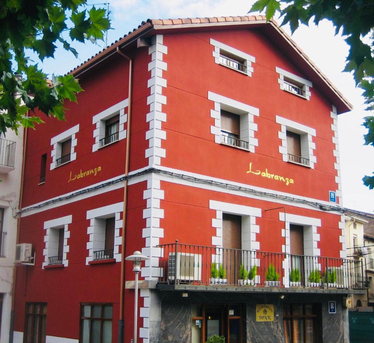 Hostal Labranza - Housity