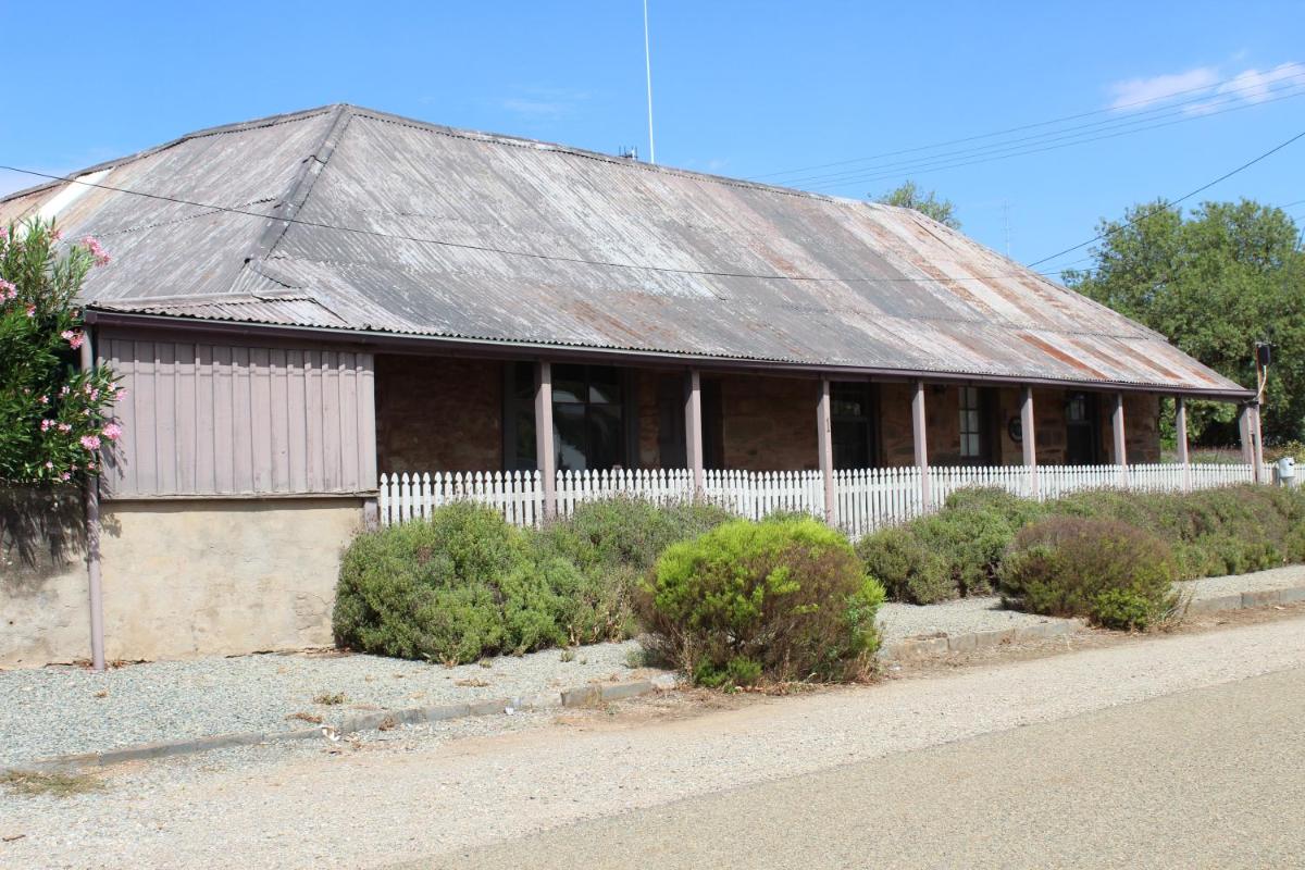 Bakehouse Burra - Housity